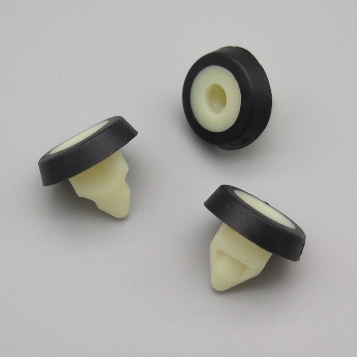 Plastic Expanding Nut / Screw Grommet with Rubber Seal- Skoda N10621301 - VehicleClips