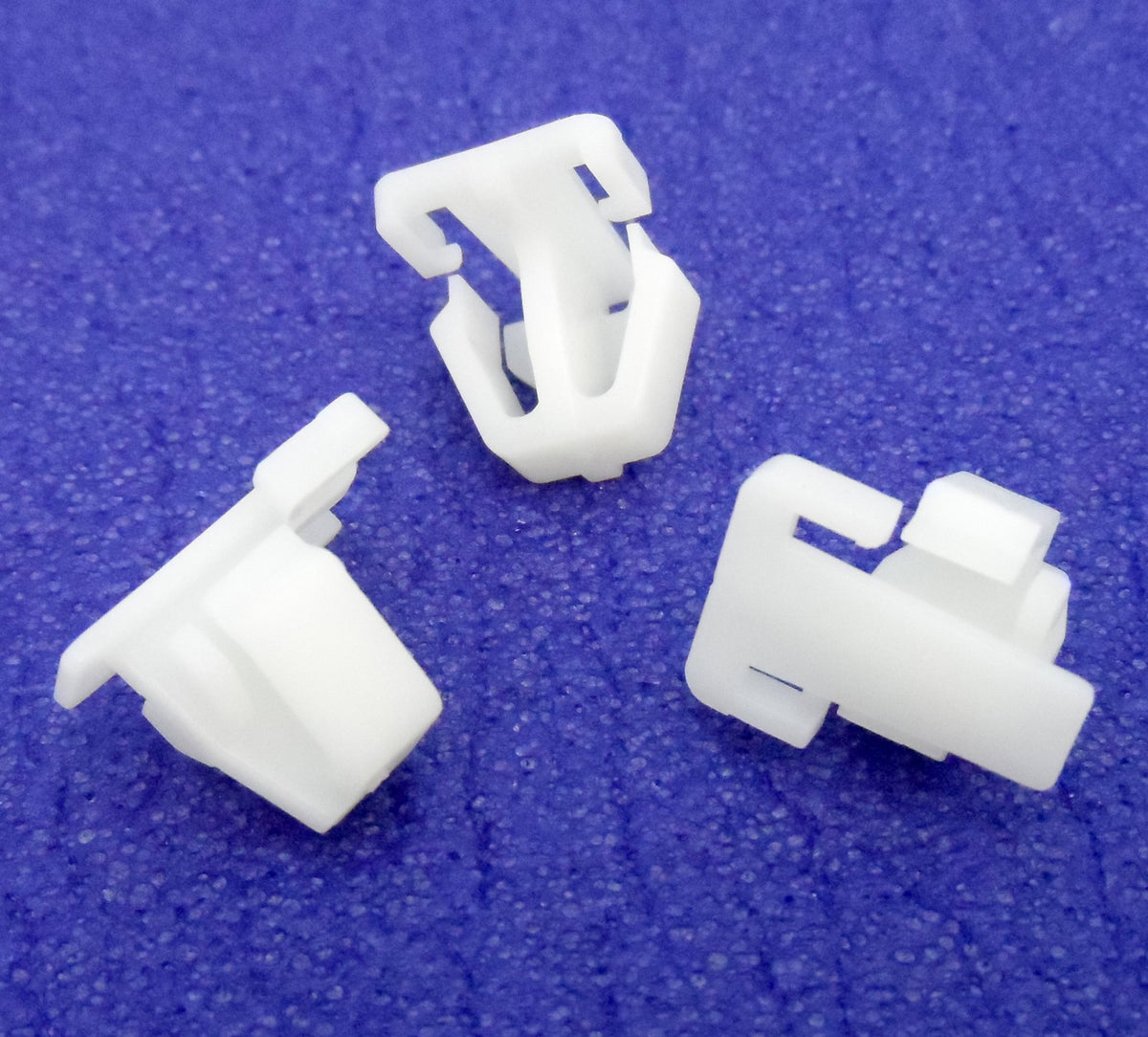 Plastic Trim Clips- For Exterior Door Mouldings & Side Trims- Honda 75 ...