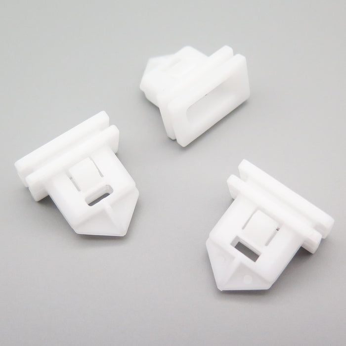 Side Skirt & Sill Moulding Cover Trim Clips- Volvo 8678010 - VehicleClips